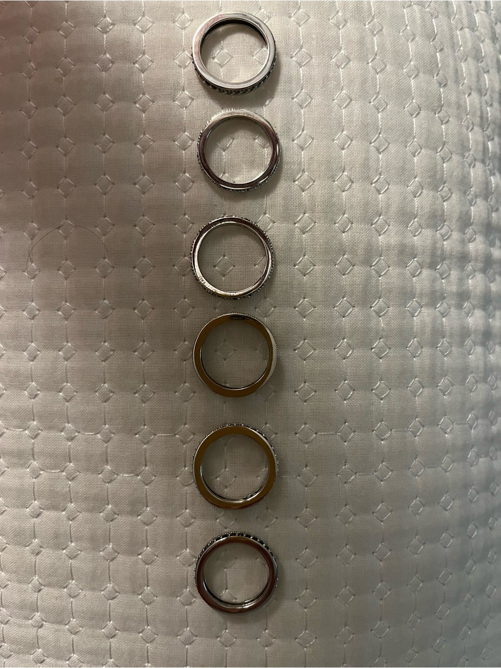 Vera Wang Set of 6 Sterling Silver (925) bands;